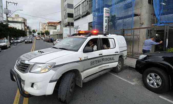 Central de Flagrantes (Ceflan): crise no sistema penitencirio de Minas Gerais deixa policiais sem saber para onde levar os presos(foto: Juarez Rodrigues/EM/D.A Press)