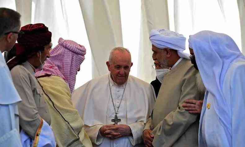 Papa, em visita ao Iraque, tem encontro com lderes religiosos(foto: VATICAN MEDIA / AFP)