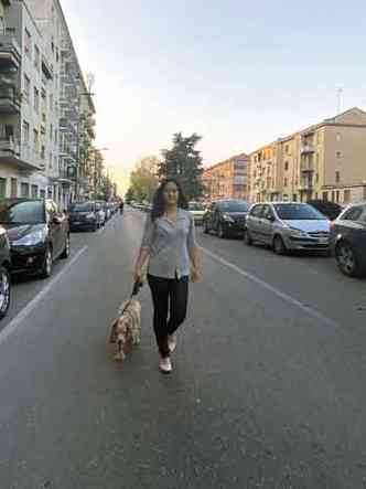 Os passeios de Tas com o cachorro pelas ruas de Milo tm que ser solitrios(foto: Arquivo pessoal)