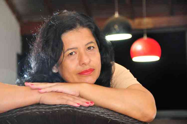 Patrcia Regina dos Santos, de 46 anos, professora, graduada em pedagogia, artes com habilitao em msica e especializao em prticas educativas inclusivas, vive relaes sem exclusividades