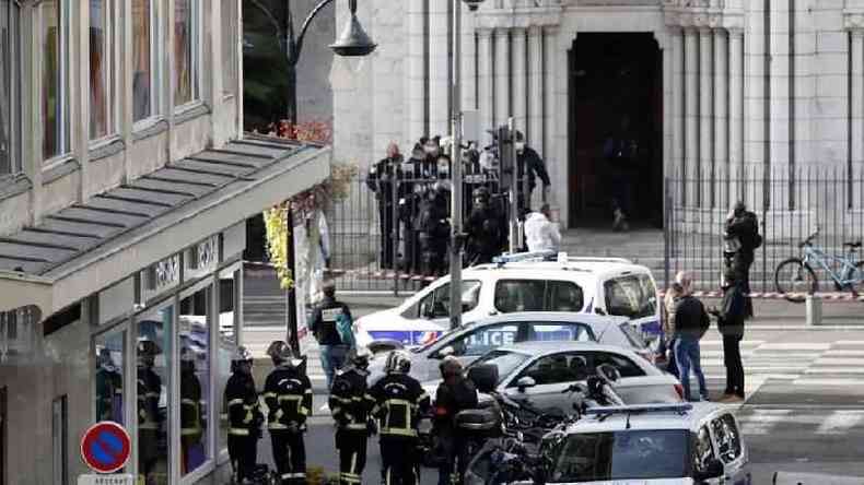 Ataque em Nice ocorre quase duas semanas aps a morte de professor nos arredores de Paris(foto: EPA)