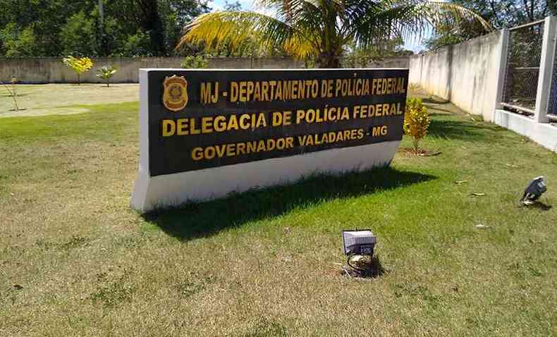 Os policiais da Delegacia da Polcia Federal de Governador Valadares esto empenhados em desarticular grupos criminosos que atuam na emigrao ilegal(foto: Tim Filho)
