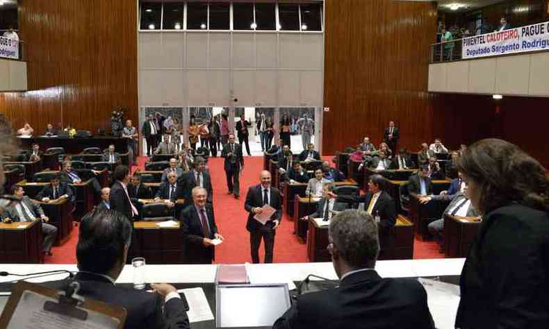 A abertura do capital foi aprovada em votao final pela Assembleia (foto: Willian Dias )