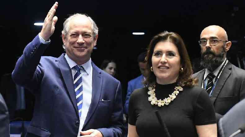 Ciro Gomes e Simone Tebet em foto tirada no plenrio do Senado em 29 de outubro de 2019