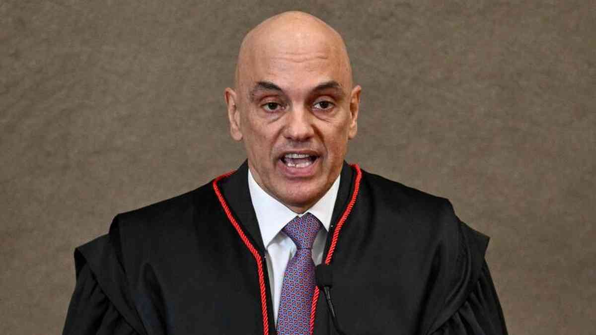 Moraes votes in favor of Tabata’s criminal complaint against Eduardo Bolsonaro