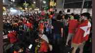 Manifestantes saem às ruas comemorar a liberdade do ex-presidente Lula