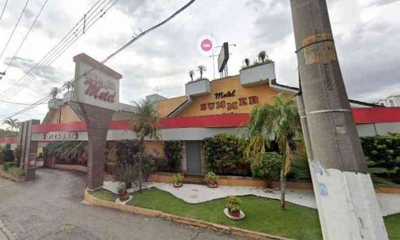 Homem alugou quatro sutes em um motel para passar a noite, em So Bernardo do Campo(foto: Google Street View/Reproduo)