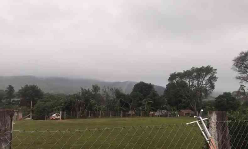 Clima em Brumadinho na manh desta quinta-feira (foto: Corpo de Bombeiros/Divulgao)