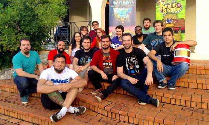 Equipe da Behold Studios, de Brasília, que desenvolve jogos baixados cerca de 3 milhões de vezes, vai chegar ao Japão em agosto(foto: Behold Studios/Divulgação)