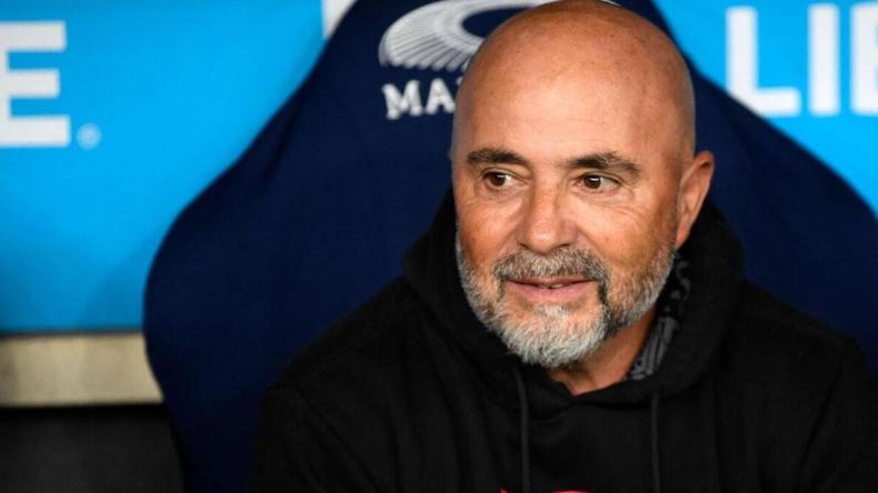 Jorge Sampoli, treinador do Flamengo, no banco de reservas