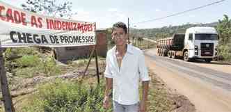 Alton da Silva, o Pombinho, sofre de problemas respiratrios e cobra as indenizaes negociadas com a mineradora(foto: Maria Tereza Correia/EM/D.A Press - 20/9/13)