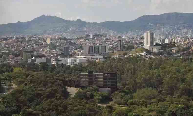 Vista area do Vale do Sereno, em Nova Lima, MG