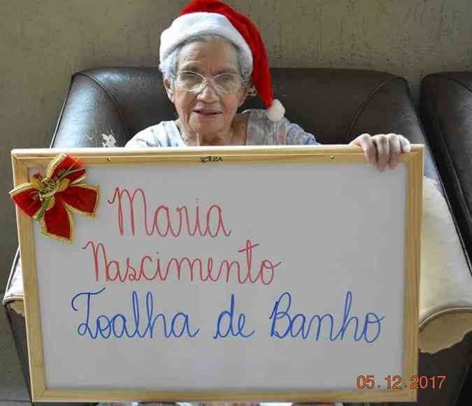 A inteno  que as pessoas apadrinhem um pedido, se tornando Papai Noel por um diaLar de Idosos Clotilde Martins/Divulgao