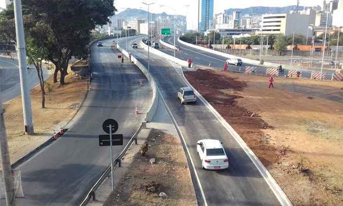 Trânsito foi liberado na manhã desta segunda-feira(foto: BHTrans/Divulgação) Trânsito foi liberado na manhã desta segunda-feira(foto: BHTrans/Divulgação)