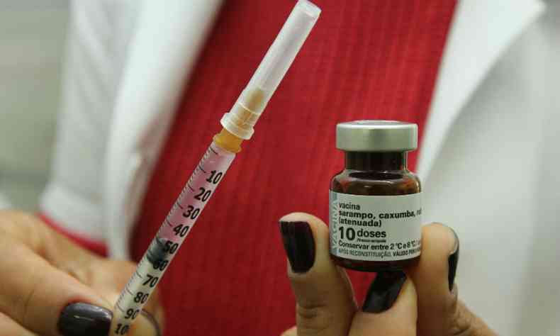 Doses da vacina trplice viral esto disponveis em todas as unidades de sade(foto: Jair Amaral/EM/D.A Press)