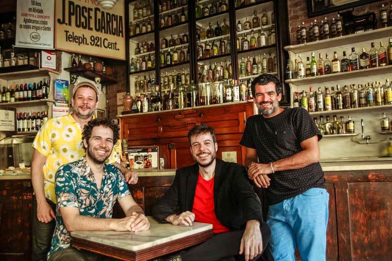 Moyseis Marques, Alfredo Del-Penho, João Cavalcanti e Pedro Miranda gravaram ''Desengaiola'' (foto: SABRINA MESQUITA/DIVULGAÇÃO) Moyseis Marques, Alfredo Del-Penho, João Cavalcanti e Pedro Miranda gravaram 'Desengaiola'