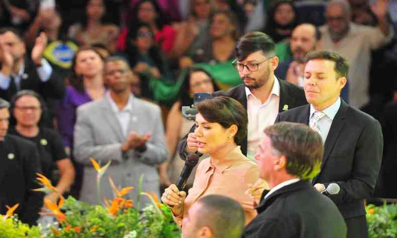 Culto na Igreja Batista da Lagoinha com Michelle Bolsonaro, Jair Bolsonaro e o pastor Andr Valado