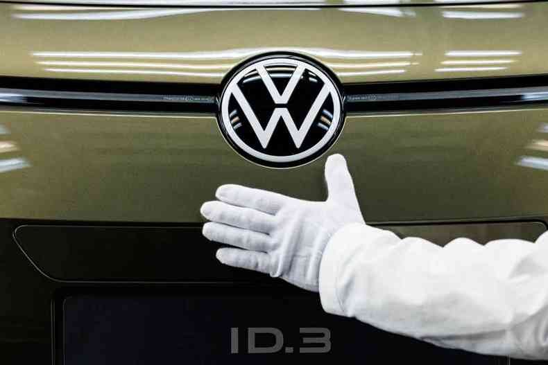 Volkswagen e GM iniciaram frias coletivas para cerca de 5 mil trabalhadores em cidades do interior paulista
