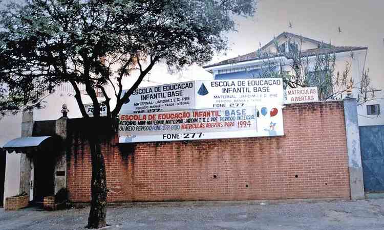 Fachada da Escola Base, em So Paulo
