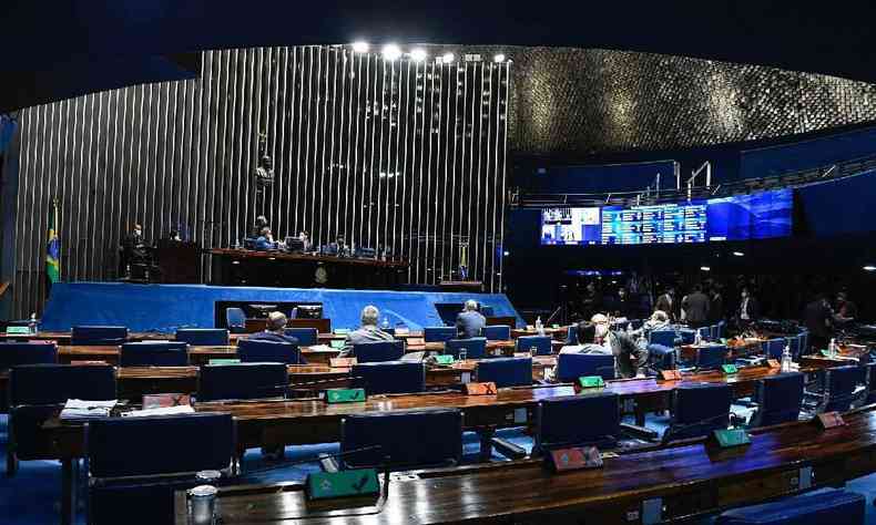 Plenrio do Senado Federal durante sesso deliberativa extraordinria semipresencial destinada a votar a PEC 23/2021, chamada de PEC dos Precatrios