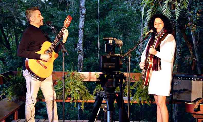 Kristoff Silva e Jennifer Souza se encontraram apenas uma vez para gravar o show do Festival 