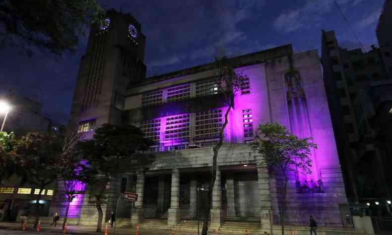 Iluminação foi feita na sede da PBH, na Avenida Afonso Pena, no centro da capital.(foto: PBH/Divulgação)
