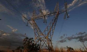 Linhas de transmiss�o da Usina de Tr�s Marias: em todo o pa�s, o n�vel m�dio dos reservat�rios voltou a 56% da capacidade(foto: Gladyston Rodrigues/EM/DA Press - 22/7/14)