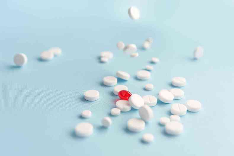 A aplicao do medicamento sem acompanhamento pode expor a pessoa a efeitos adversos