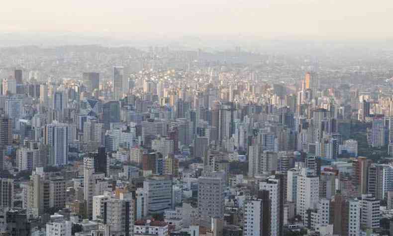 O imposto aplicado sobre o valor venal dos imveis da capital mineira ter o maior reajuste em cinco anos(foto: Ramon Lisboa/EM/DA Press - 7/10/2015)