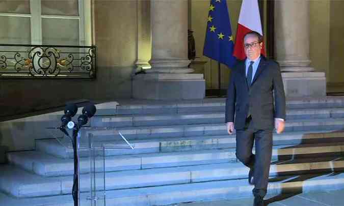 Presidente Franois Hollande convocou um Conselho de Defesa para discutir ataque terrorista(foto: AFP)