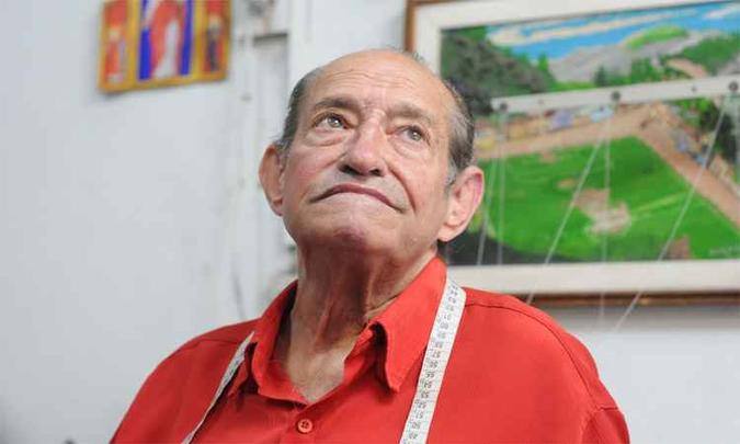 O alfaiate Jésus Nogueira é grato pelo que conseguiu: O alfaiate Jésus Nogueira é grato pelo que conseguiu: