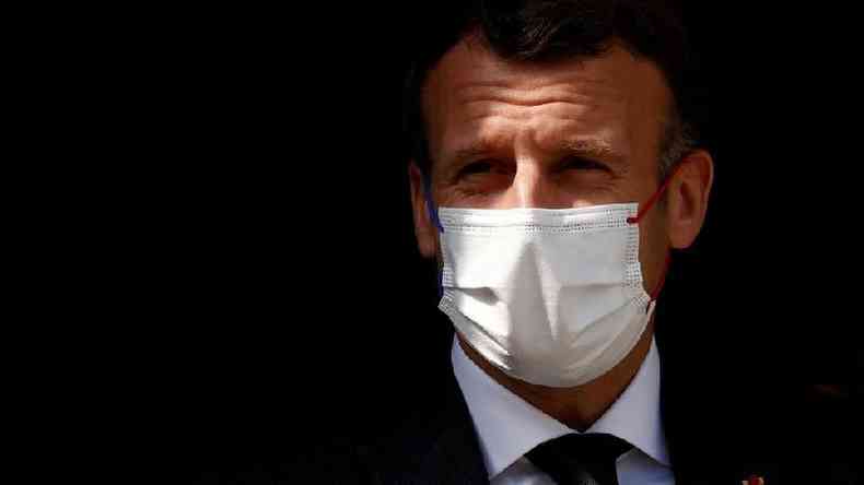 Presidente Macron recebeu crticas por ter demorado a decretar um novo confinamento para enfrentar a terceira onda de covid-19(foto: Reuters)