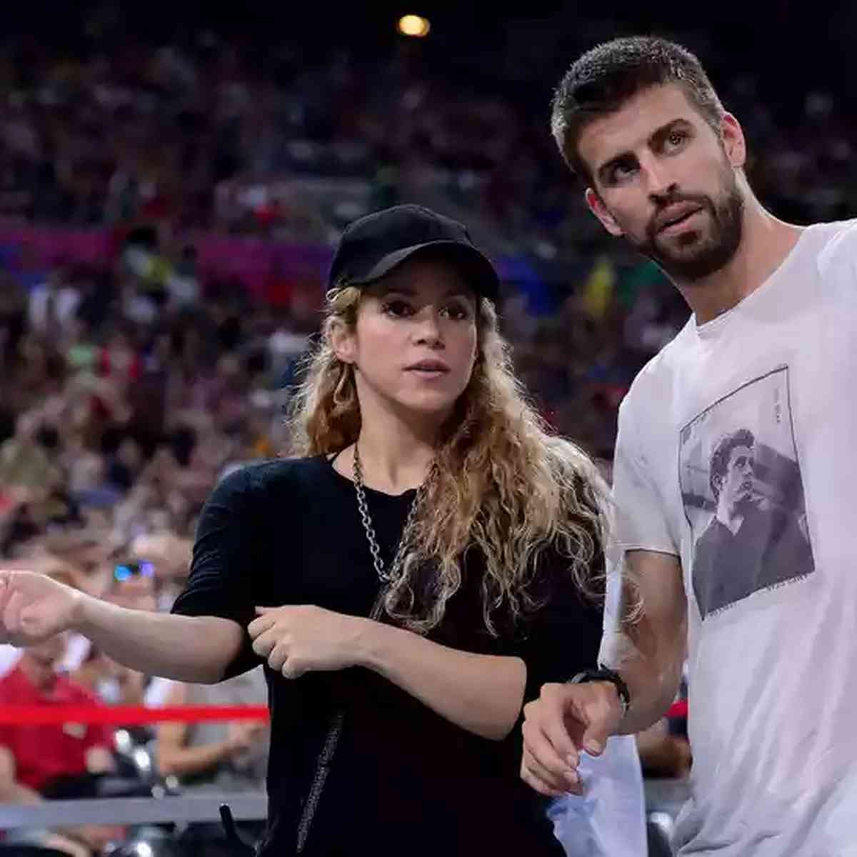 Shakira deixa parafernálias de lado em turnê mais roqueira