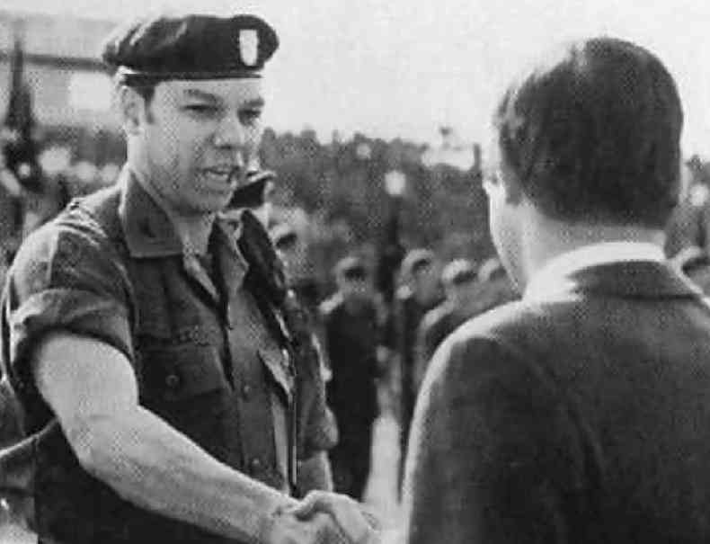 Colin Powell no Vietn