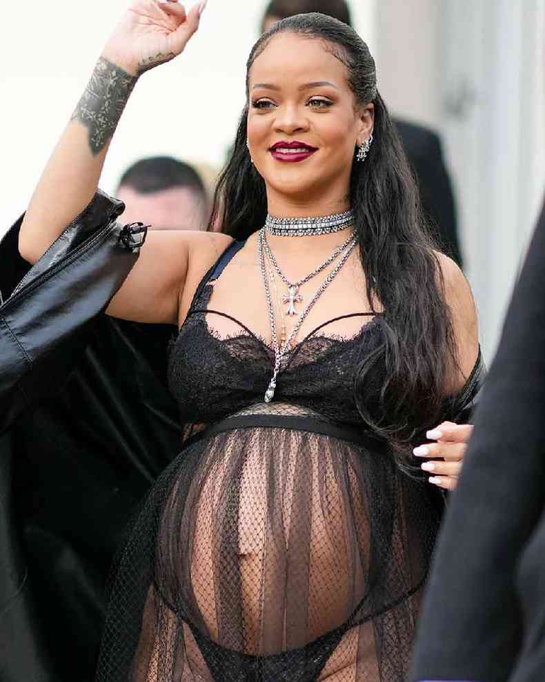 Imagem da cantora Rihanna quando ela estava grvida