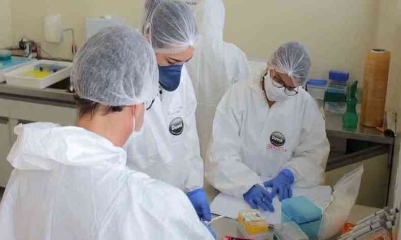 Laboratrio Municipal de Sete Lagoas j analisou 724 amostras de exame RT PCR(foto: Divulgao/Joo Bamasan)