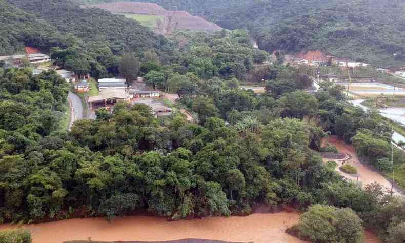 Complexo minerário de Córrego do Sítio, da AngloGold em Santa Bárbara