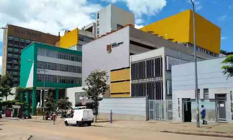 fachada da Faculdade Cincias Mdicas de Minas Gerais