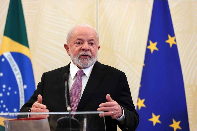 Lula faz negociação complexa para incorporar PP e PR ao governo (foto: François WALSCHAERTS/AFP)) Lula faz negociação complexa para incorporar PP e PR ao governo