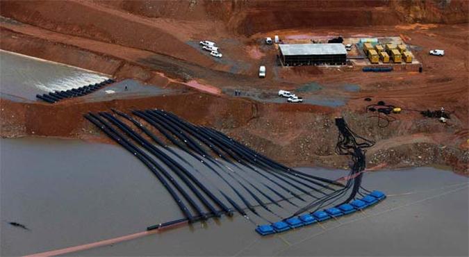 Construção de diques e a compra de bombas flutuantes para captar o Construção de diques e a compra de bombas flutuantes para captar o