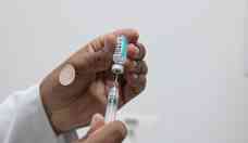 Vacina bivalente  aplicada em mais de 4,1 milhes de pessoas