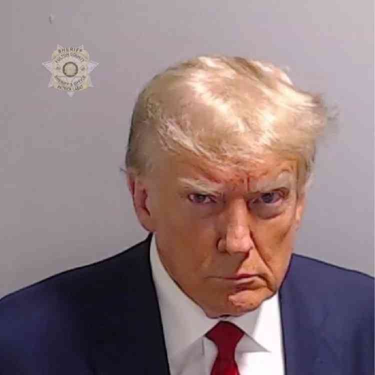 Donald Trump fotografado em cadeia na Gergia