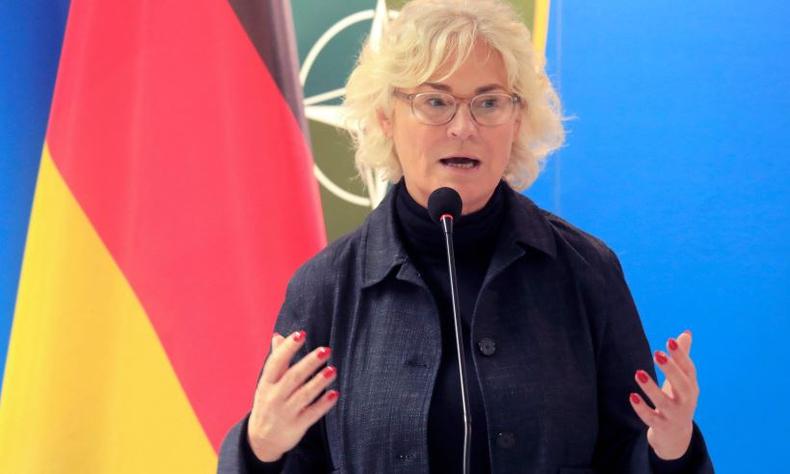 Christine Lambrecht  ministra alem da Defesa