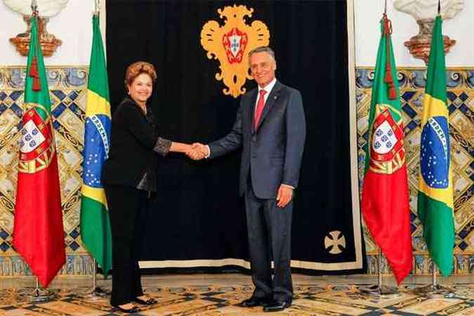 Dilma e Rousseff e o presidente de Portugal, Anbal Cavaco Silva(foto: Roberto Stuckert Filho/Presidncia da Repblica)