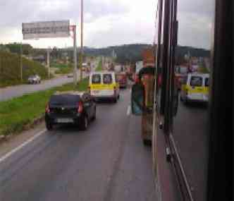 Congestionamento chegou a 18 quilmetros na BR-040(foto: Felipe Castanheira/EM/D.A.Pres)