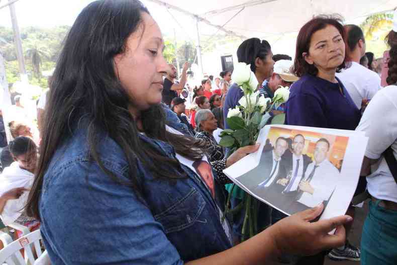 Juliana Fonseca perdeu seis parentes na tragdia(foto: Jair Amaral/EM/D.A Press)