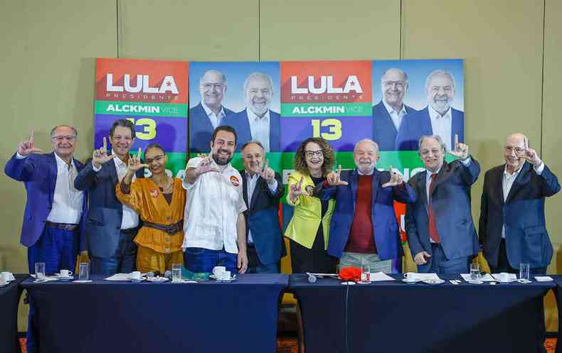 Lula recebeu apoio de ex-presidenciveis em reunio em So Paulo