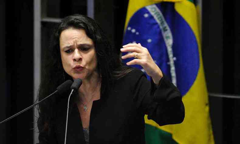 Janaina Paschoal (PSL), do mesmo partido do presidente Jair Bolsonaro, foi a deputada com mais votada da histria do pas(foto: Edilson Rodrigues/EM/D.A Press)