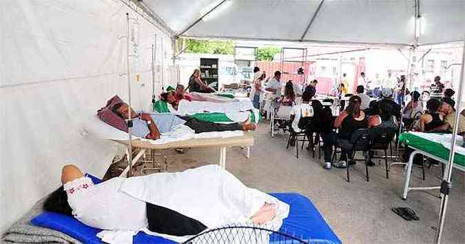 Hospitais da Regio Metropolitana de Belo Horizonte esto lotados de pacientes(foto: Alexandre Guzanshe/EM/D.A Press)