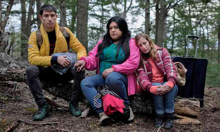 Atores Luis Sod, Paula Grinzpan e Romina Escobar em cena do filme Breve histria do Planeta Verde